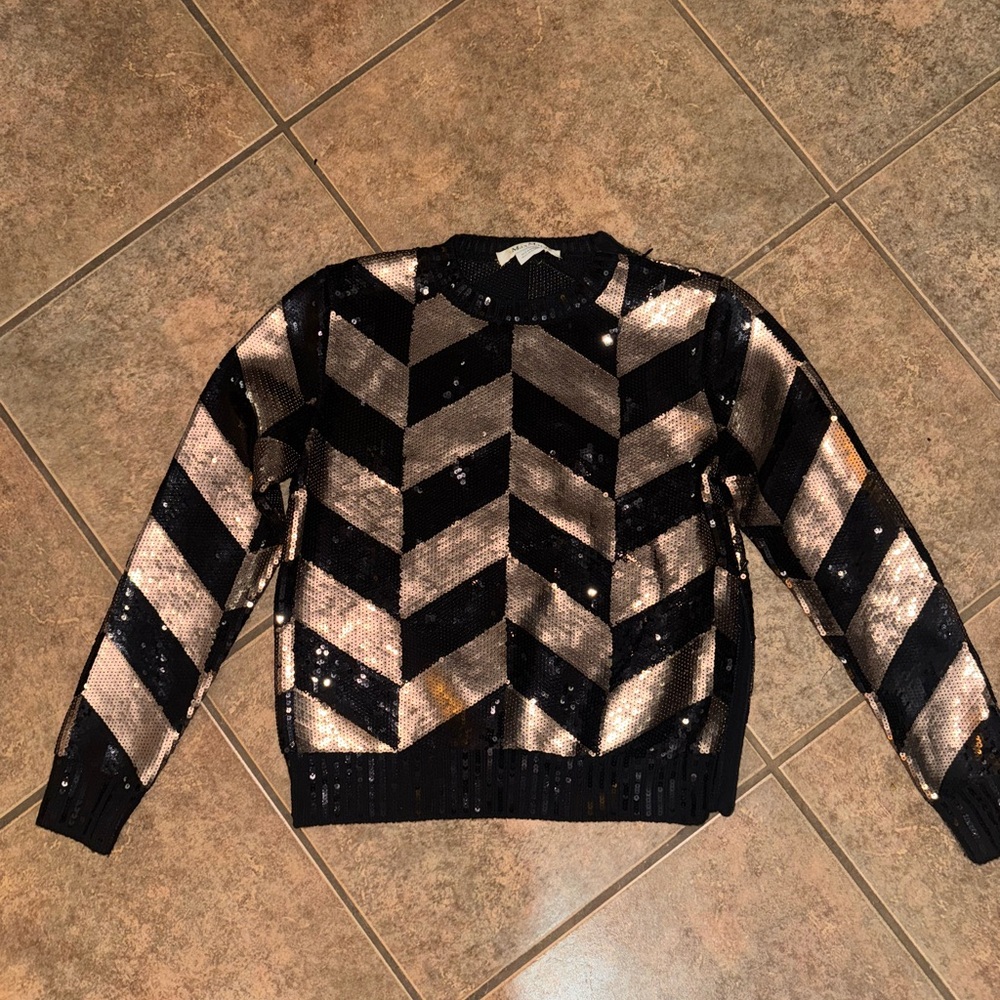 MaxMara sfilata Vintage chevron sequin black gold sweater